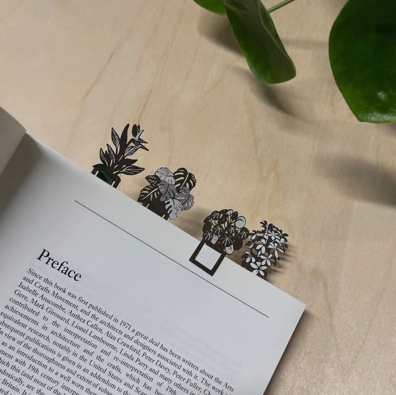 Metal Plant page marker/ bookmark image 0