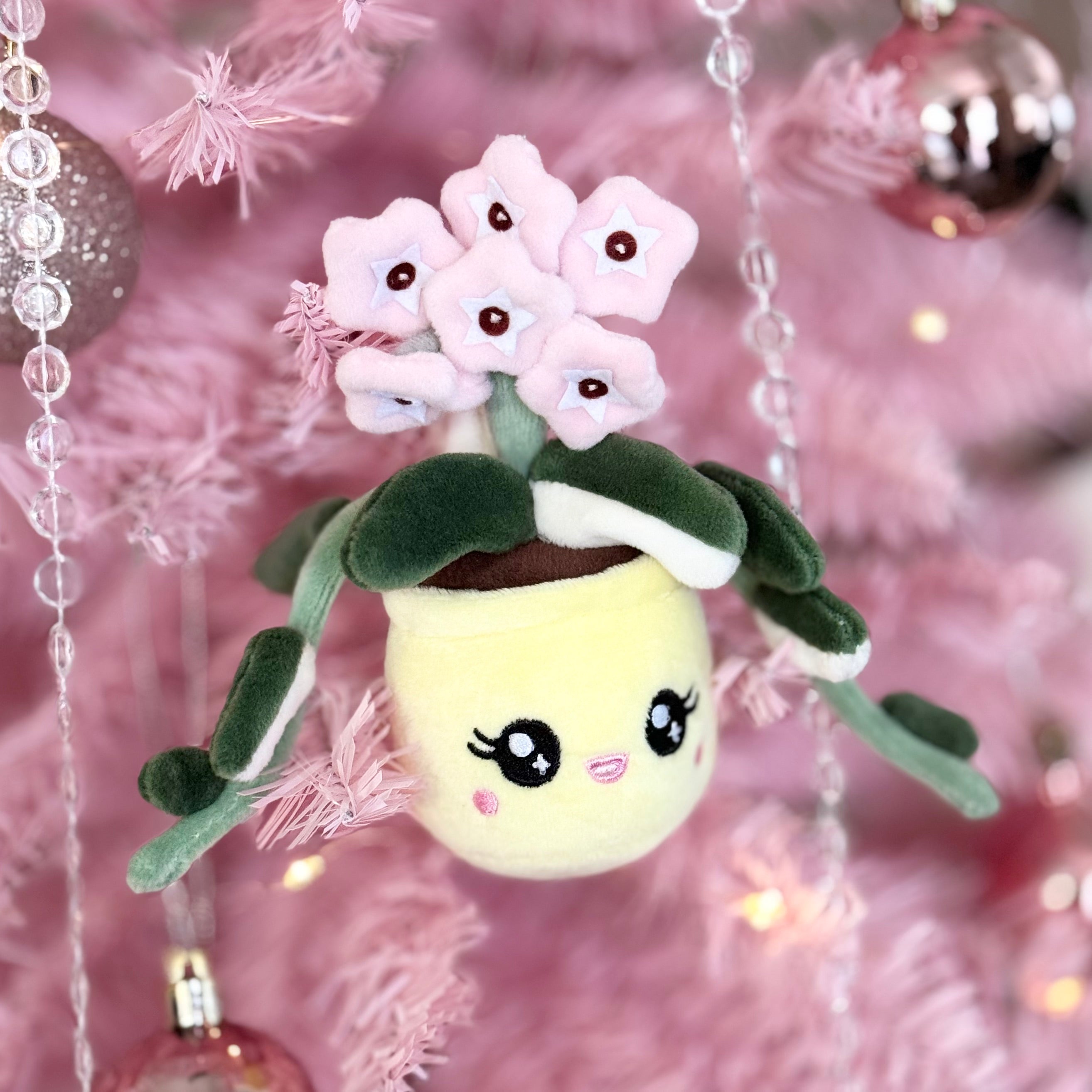 Hoya Carnosa ‘Krimson Queen’ Plush Keychain – 5 inch Variegated Houseplant Bag Charm