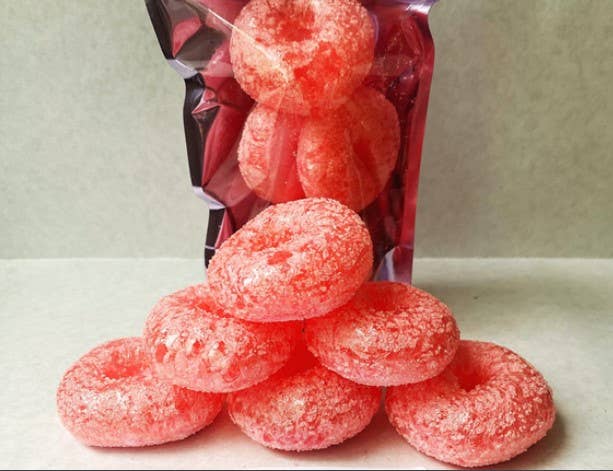 Freeze Dried candy Peach Rings and others